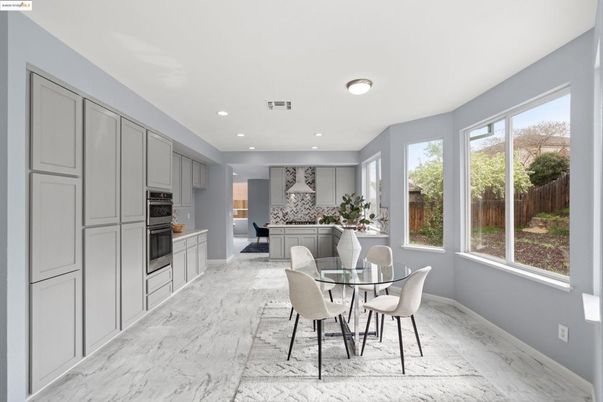 Dining room, Interior, Kitchen, Marble, Recessed Lighting