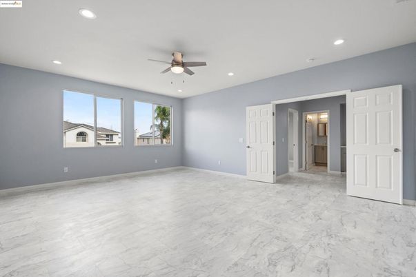 Empty room, Interior, Marble, Recessed Lighting