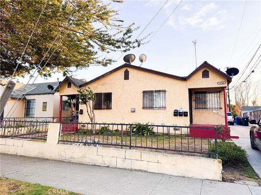 Exterior, Facade, Spanish Mediterranean