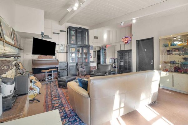 Interior, Living room, Piano
