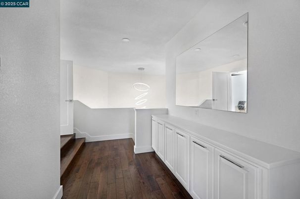 Interior, Pendant Lights, Recessed Lighting, Wood Texture Flooring