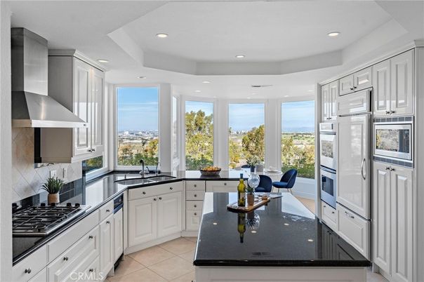 Interior, Kitchen, Recessed Lighting, Water