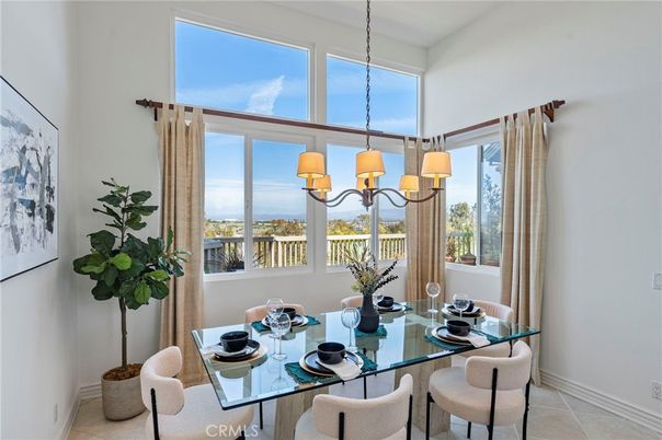 Chandelier, Dining room, Interior, Pendant Lights
