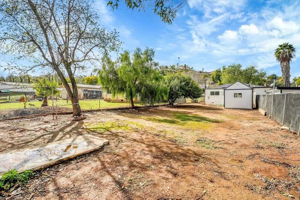 Backyard, Detached Garage, Exterior