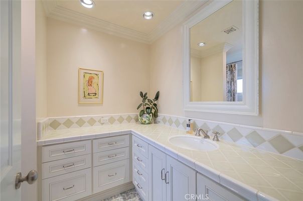 Bathroom, Interior, Recessed Lighting, Tile Countertops