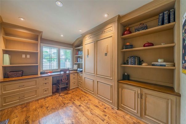 Home Office, Interior, Recessed Lighting, Wood Texture Flooring