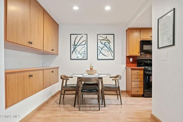 Dining room, Interior, Kitchen, Recessed Lighting, Wood Texture Flooring