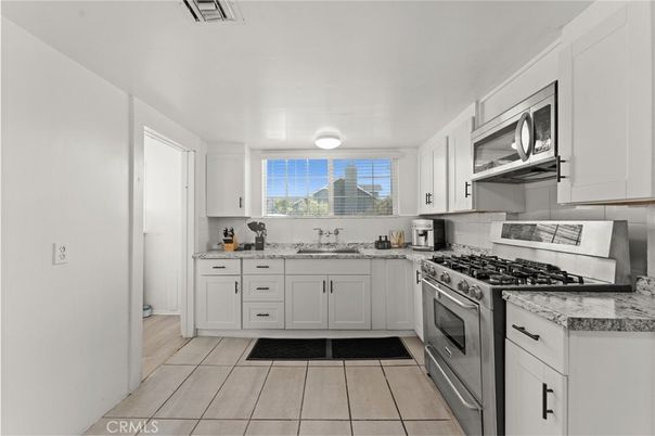 Interior, Kitchen, Stainless Steel Appliances