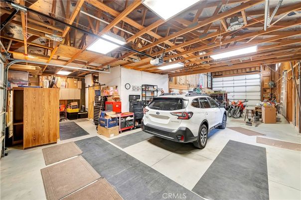 Garage, Interior