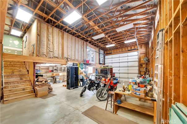 Garage, Interior, Wooden Walls