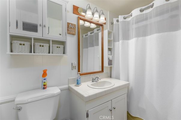 Bathroom, Interior, Tile Countertops