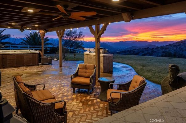 Exterior, Hot Tub