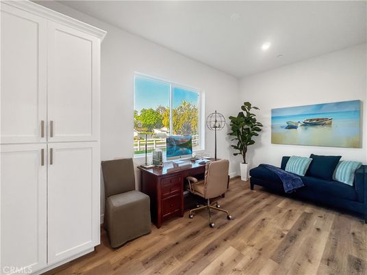 Home Office, Interior, Recessed Lighting, Wood Texture Flooring