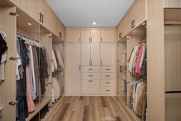 Interior, Recessed Lighting, Walk-in Closets, Wood Texture Flooring