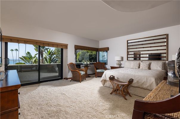 Bedroom, Interior, Water