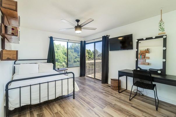 Bedroom, Home Office, Interior, Wood Texture Flooring
