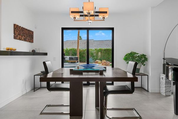Chandelier, Dining room, Interior