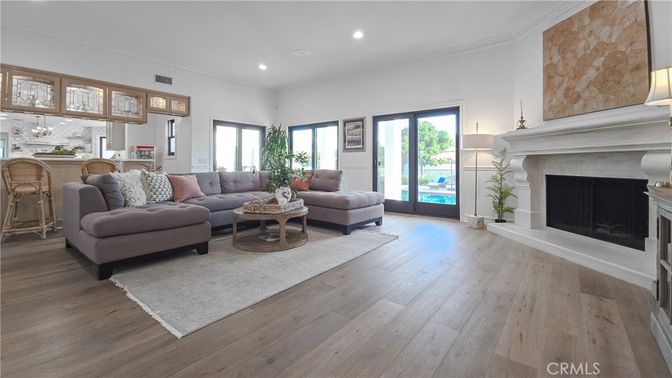 Fireplace, Interior, Living room, Pendant Lights, Recessed Lighting, Wood Texture Flooring