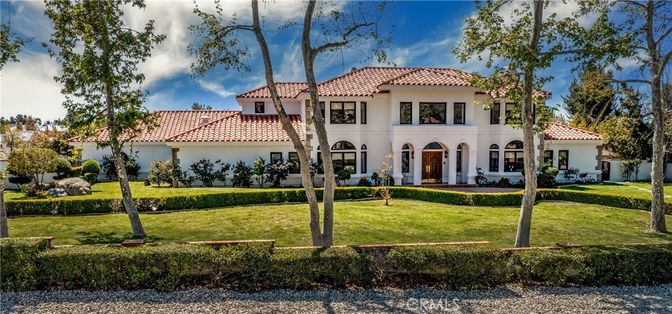 Backyard, Exterior, Facade, Mediterranean