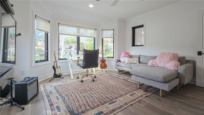 Home Office, Interior, Recessed Lighting, Wood Texture Flooring