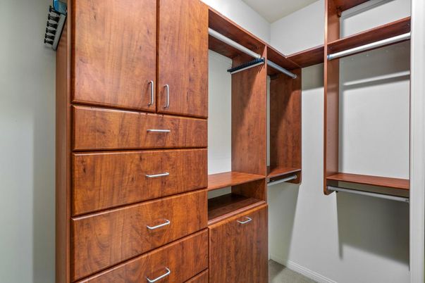 Interior, Walk-in Closets