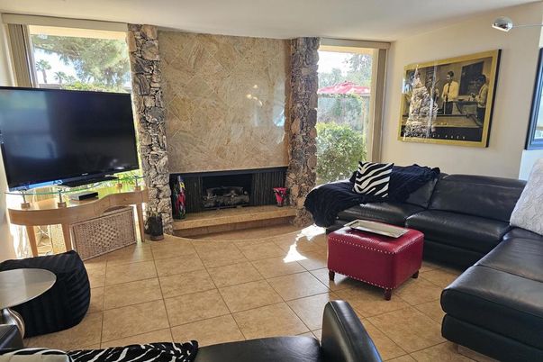 Fireplace, Interior, Living room