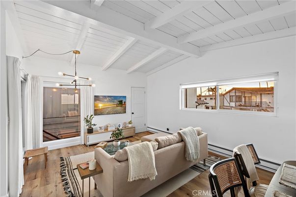 Interior, Living room, Pendant Lights, Wood Texture Flooring