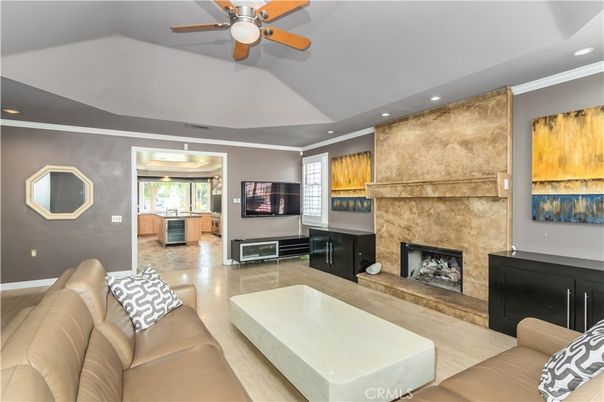 Fireplace, Interior, Living room, Recessed Lighting