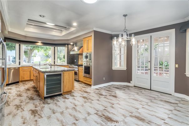 Interior, Kitchen, Pendant Lights, Recessed Lighting, Stainless Steel Appliances