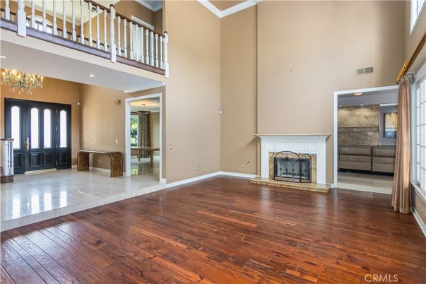 Chandelier, Fireplace, Interior, Wood Texture Flooring