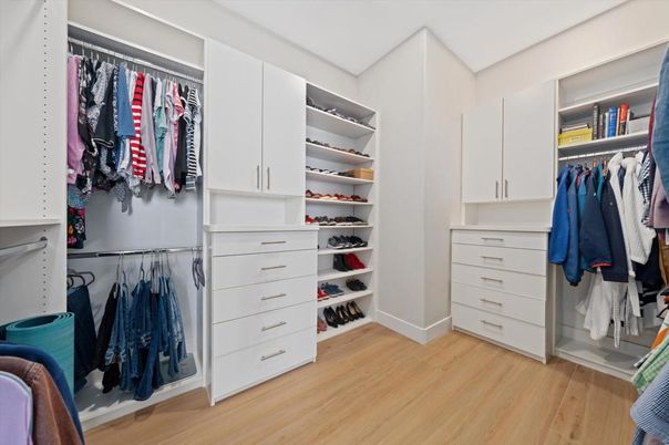 Interior, Walk-in Closets, Wood Texture Flooring