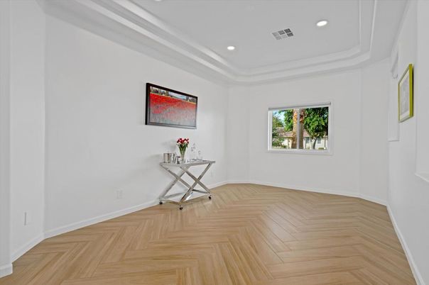 Interior, Recessed Lighting, Wood Texture Flooring