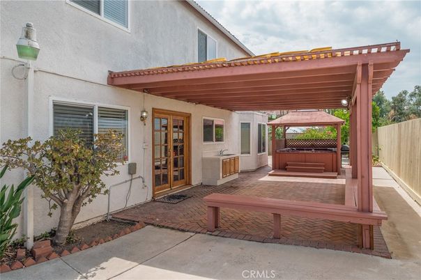Exterior, Hot Tub