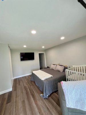 Bedroom, Interior, Recessed Lighting, Wood Texture Flooring