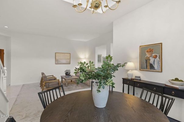 Chandelier, Dining room, Interior, Living room, Recessed Lighting