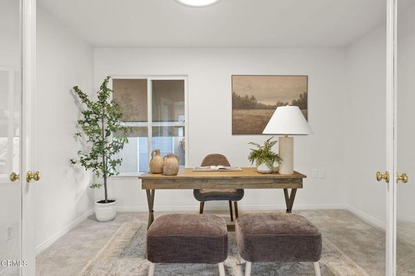 Home Office, Interior
