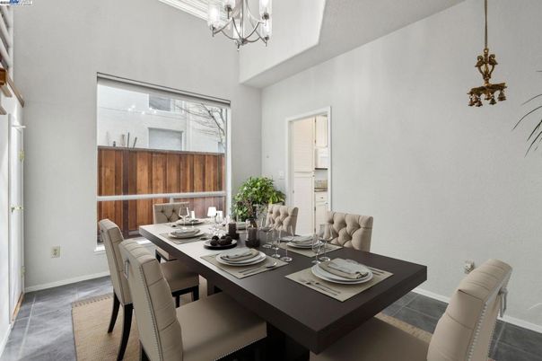 Chandelier, Dining room, Interior
