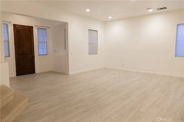 Empty room, Interior, Recessed Lighting, Wood Texture Flooring