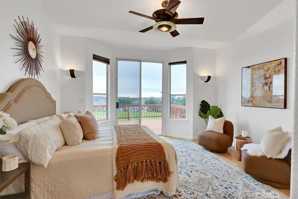 Bedroom, Interior, Water, Wood Texture Flooring