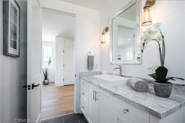 Bathroom, Dual Sink Vanities, Interior, Wood Texture Flooring