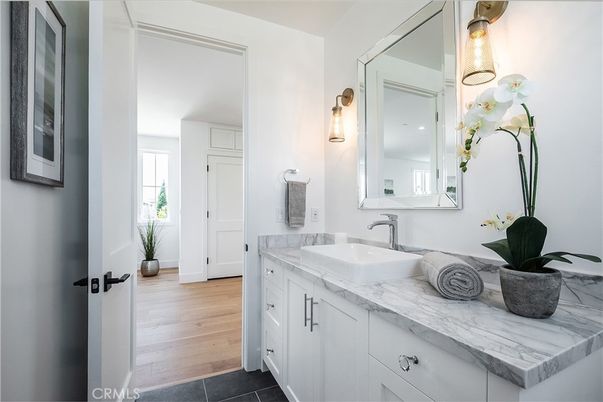 Bathroom, Dual Sink Vanities, Interior, Wood Texture Flooring