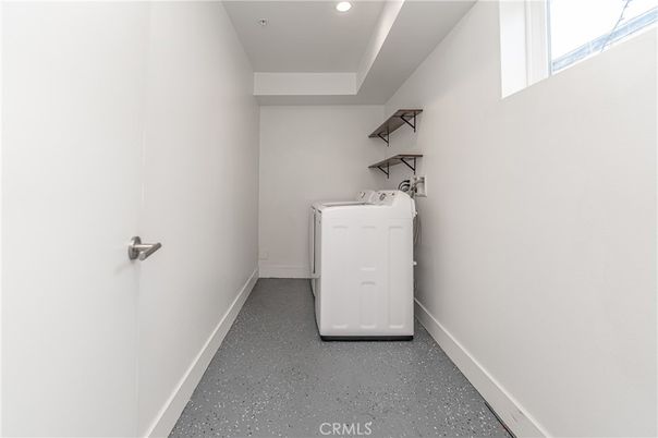 Interior, Recessed Lighting, Washer
