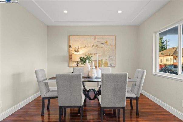 Dining room, Interior, Recessed Lighting, Wood Texture Flooring