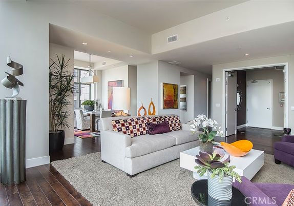 Dining room, Interior, Living room, Pendant Lights, Recessed Lighting, Wood Texture Flooring