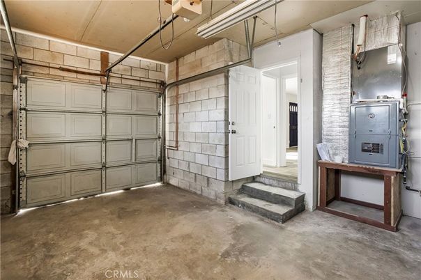 Garage, Interior, Stone Walls, Washer