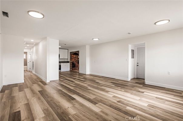 Empty room, Interior, Recessed Lighting, Wood Texture Flooring