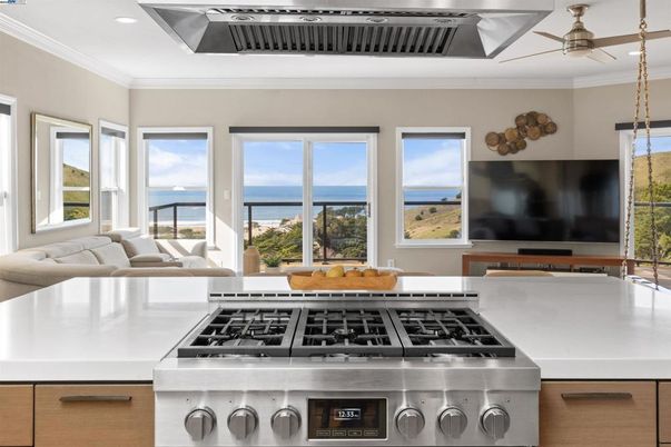 Interior, Kitchen, Living room, Recessed Lighting, Water