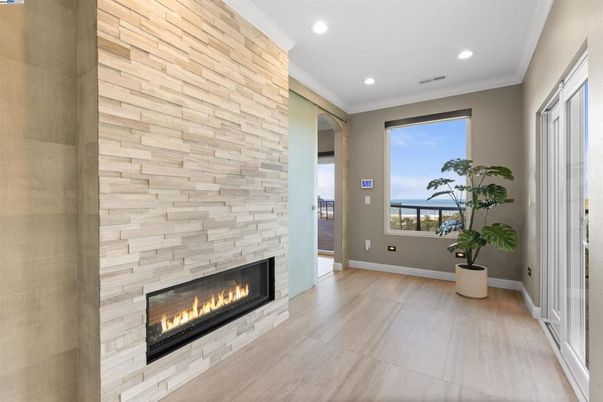 Empty room, Fireplace, Interior, Recessed Lighting, Water