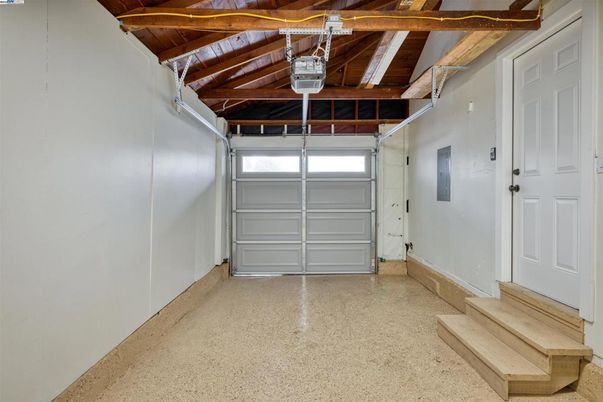 Garage, Interior, Wooden Beams, Wooden Ceilings