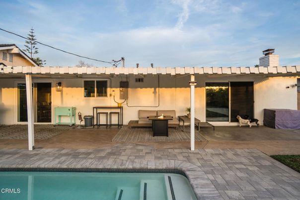 Exterior, Pool